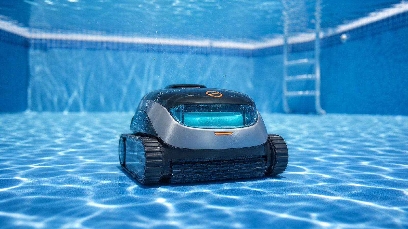 AIPER Scuba SE ES opiniões — a limpar o fundo de uma piscina amovível